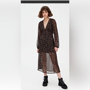 Pull&Bear Black Floral Midi Dress